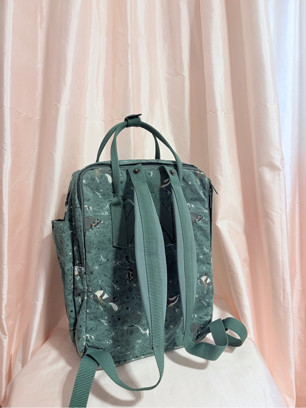 Rare FjallRaven Kanken Green Fable Woodland Badger Art Laptop Backpack - Picture 3 of 5